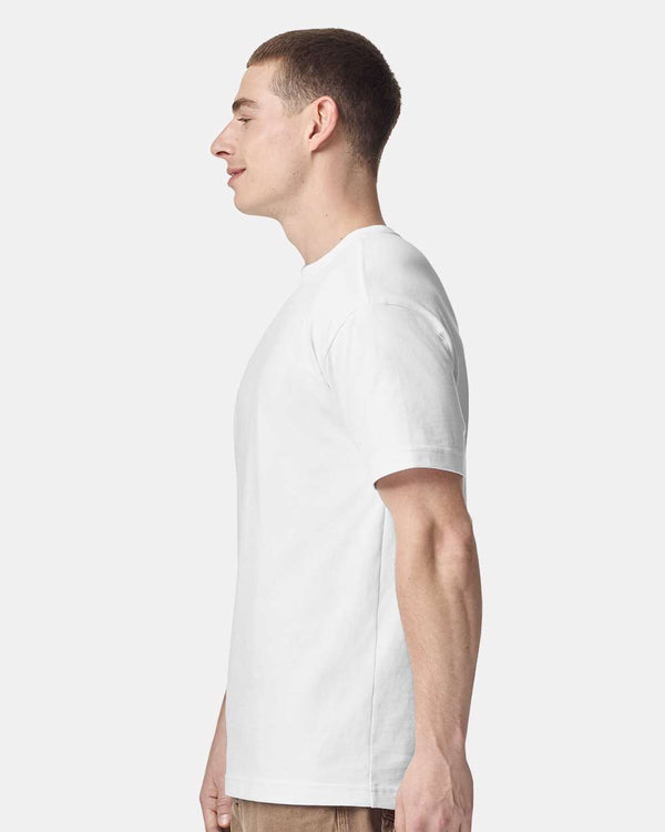 American Apparel 9001 White - Model side